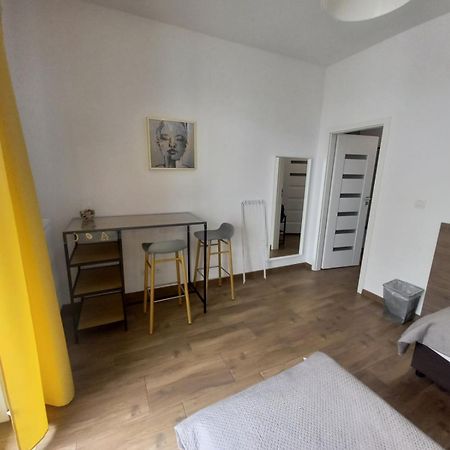 Geodezyjna'70 Cozy Rooms P1 Warszawa Zewnętrze zdjęcie